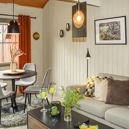 شقة Cozy In With Kitchen